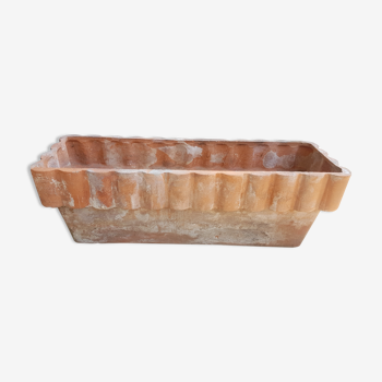 Vintage fluted edge planter