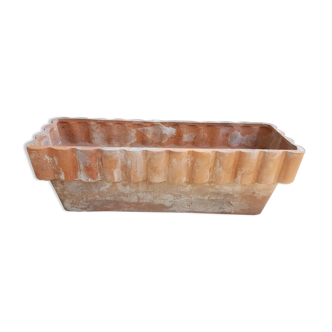 Vintage fluted edge planter