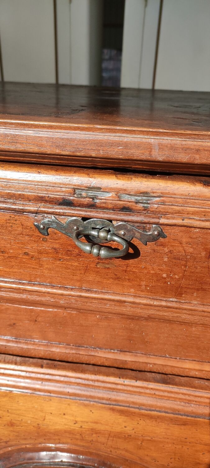 Louis xv walnut sideboard 18th century, Basque support buffet