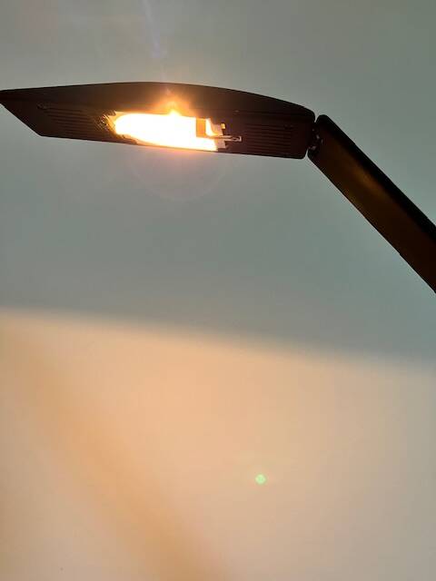 Italiana luce desk lamp Dove model, design Mario Barbaglia and Marco Colombo