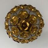 Ceiling lamp floral decoration in gilded metal