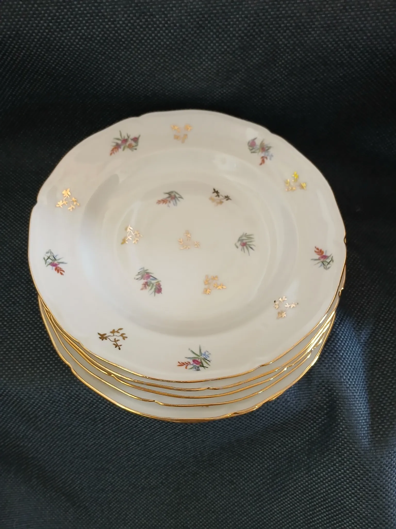 6 antique deep plates in porcelain