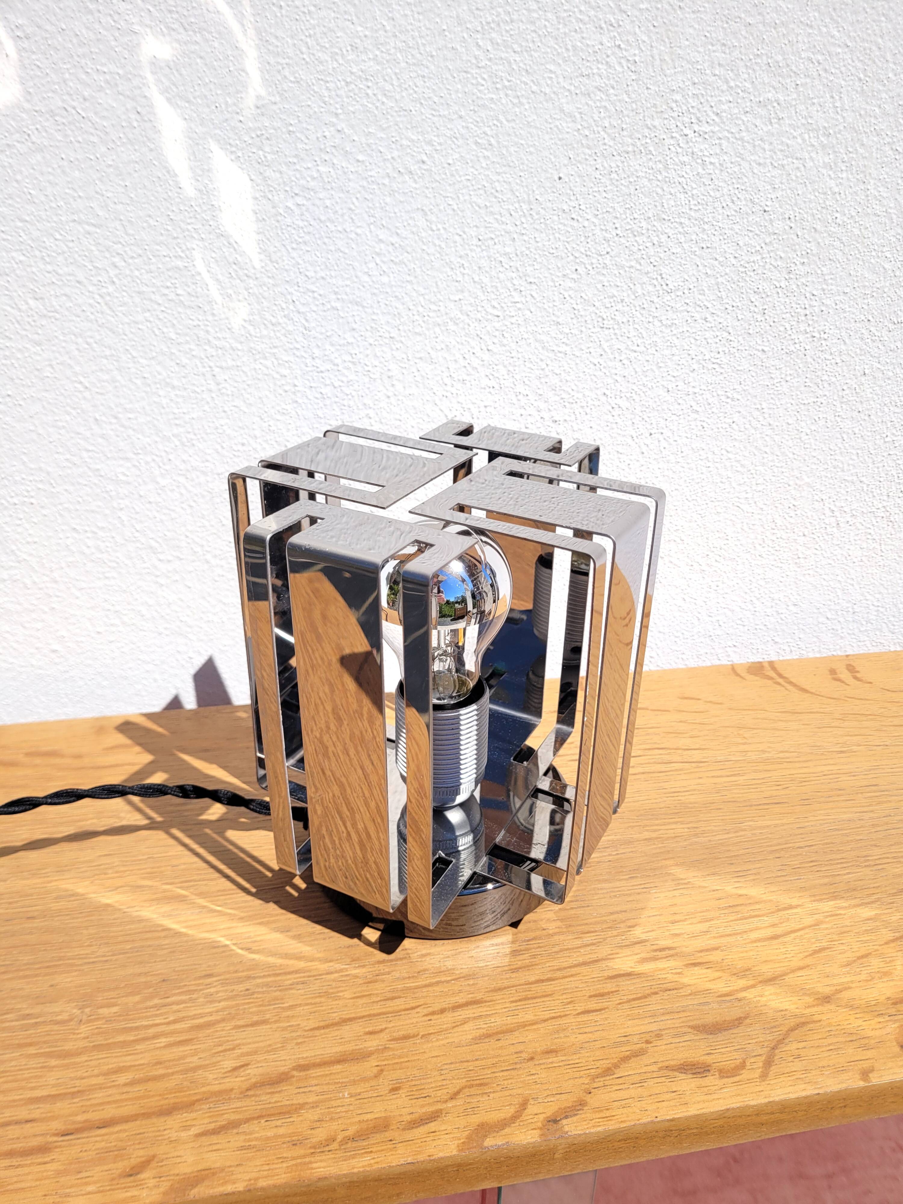 Vintage geometric chrome lamp 1970