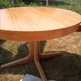 Round table