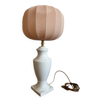 Lampe à poser en céramique blanche abat jour pastel