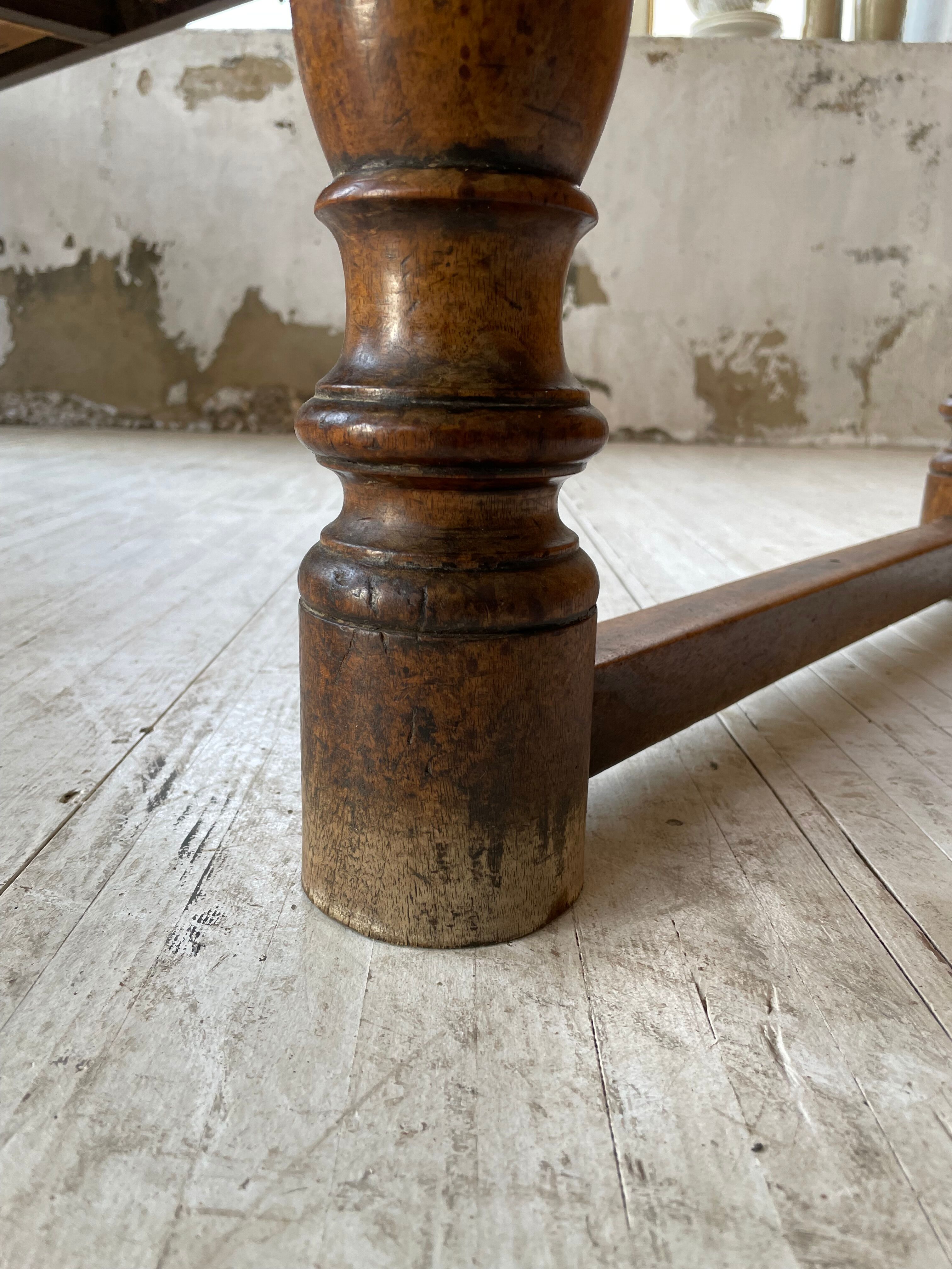 Table of draper firm walnut 260cm