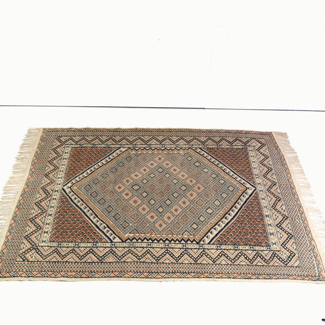 Hand-woven Kilim from Tunisia with 1st choice wool 290x210x3cm
