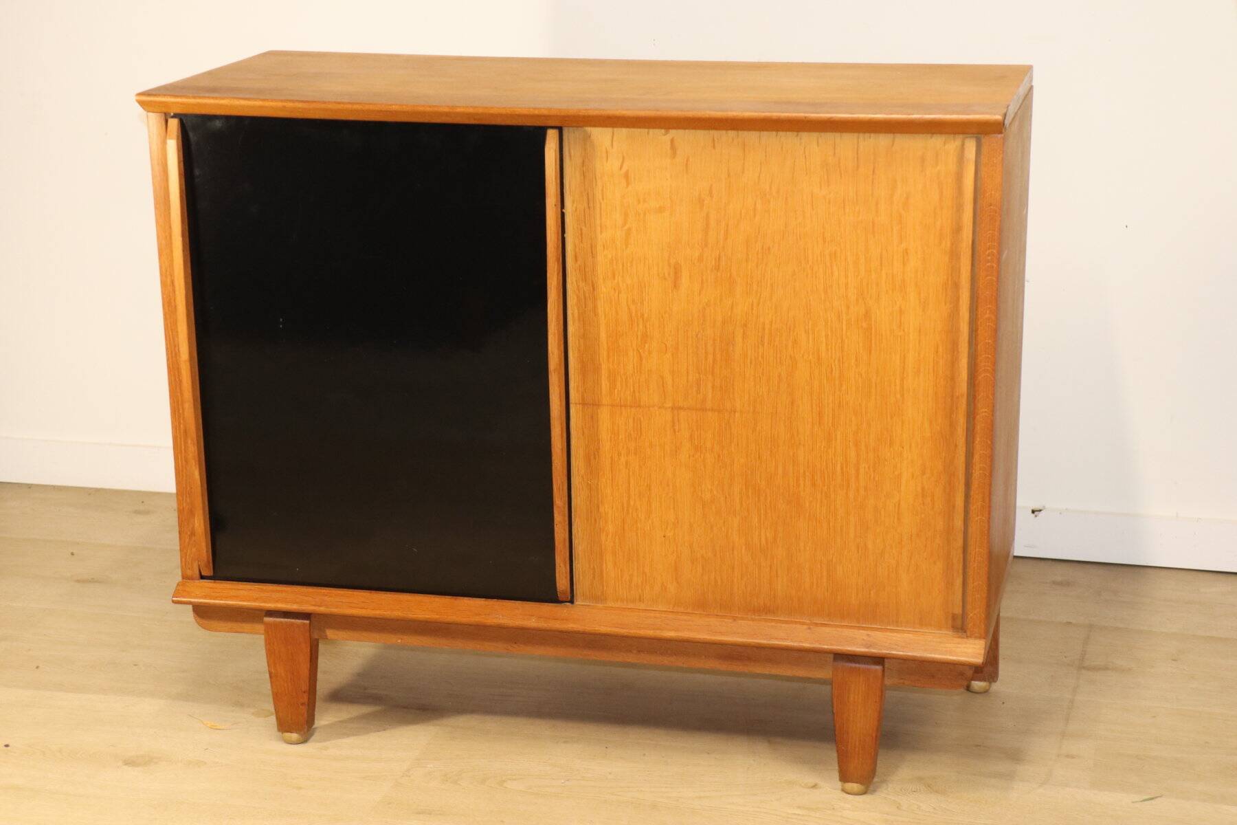 Vintage side table with sliding doors, 1960