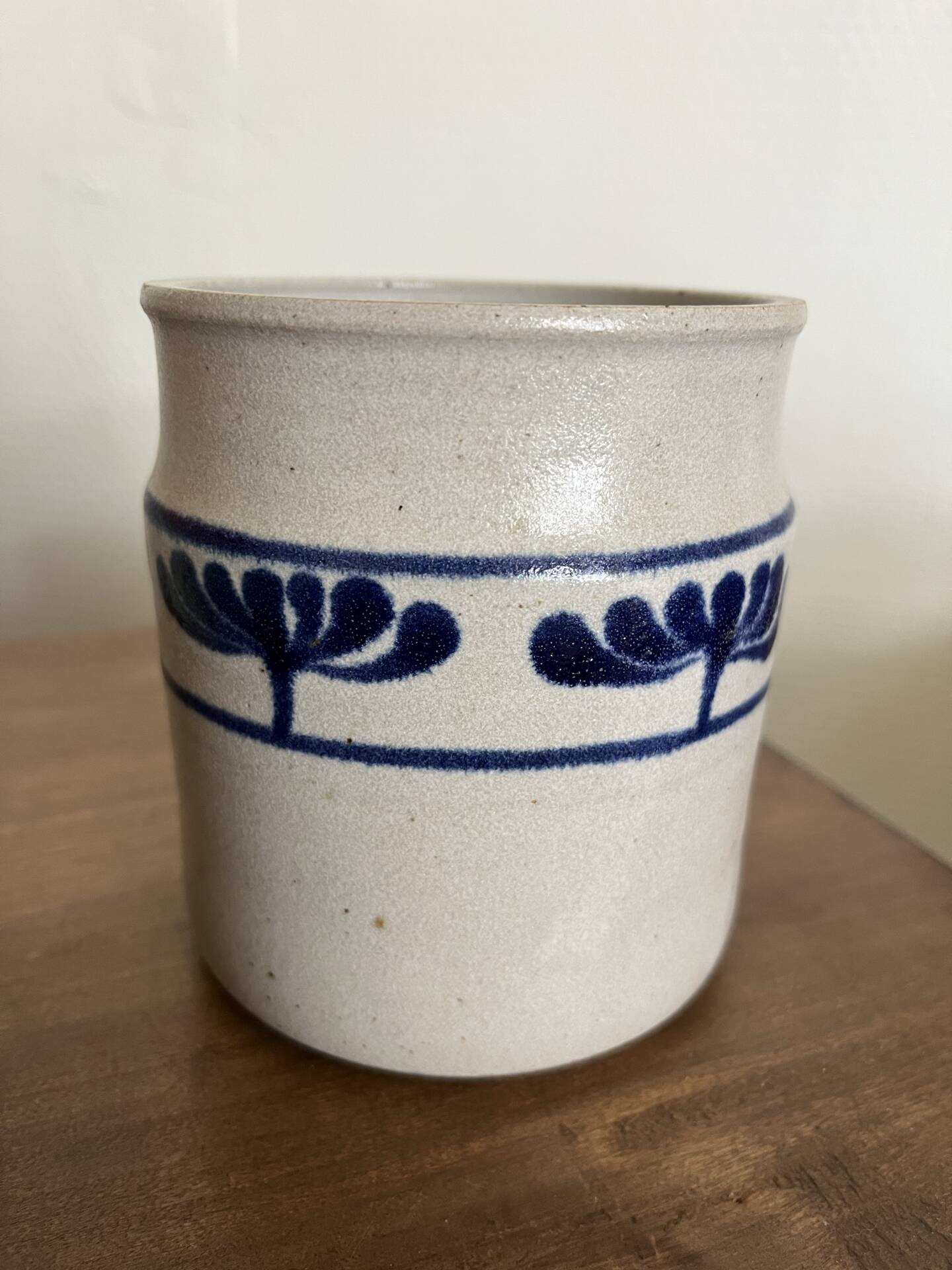 Pot grès ancien décor main Alsace