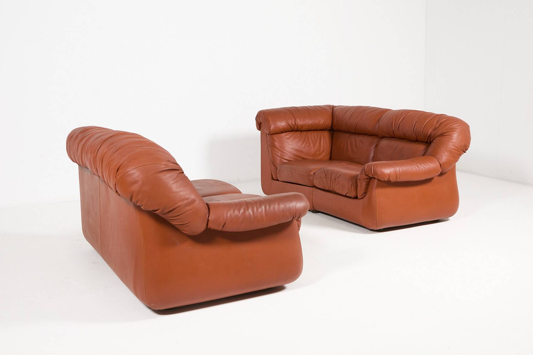 Canapé sectionnel vintage en cuir cognac au design italien des années 1970