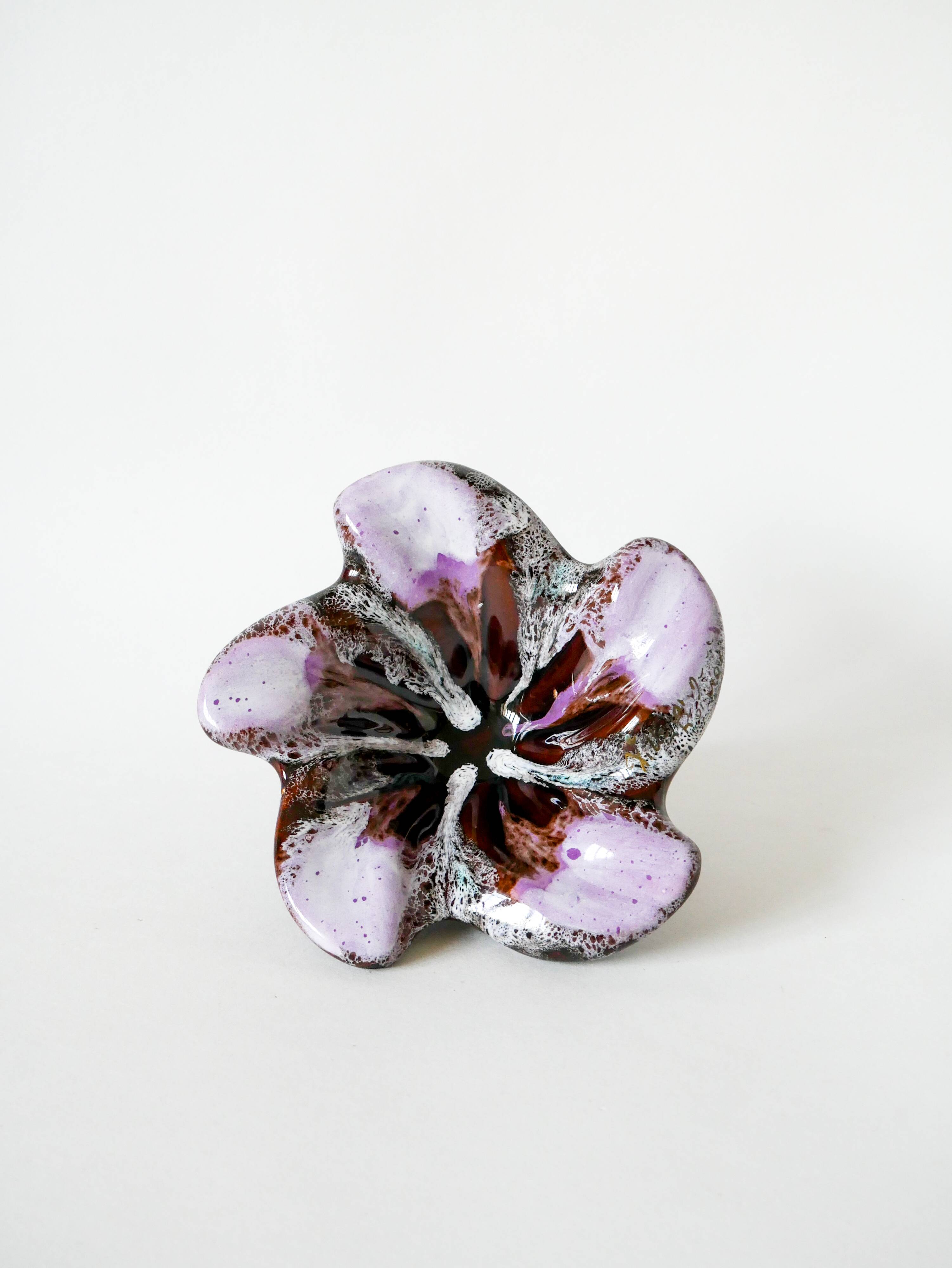 Purple lilac and brown star ceramic pocket tray / cup 1970