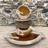 Fish plates, dish and sauce boat, Italian barbotine, 1970