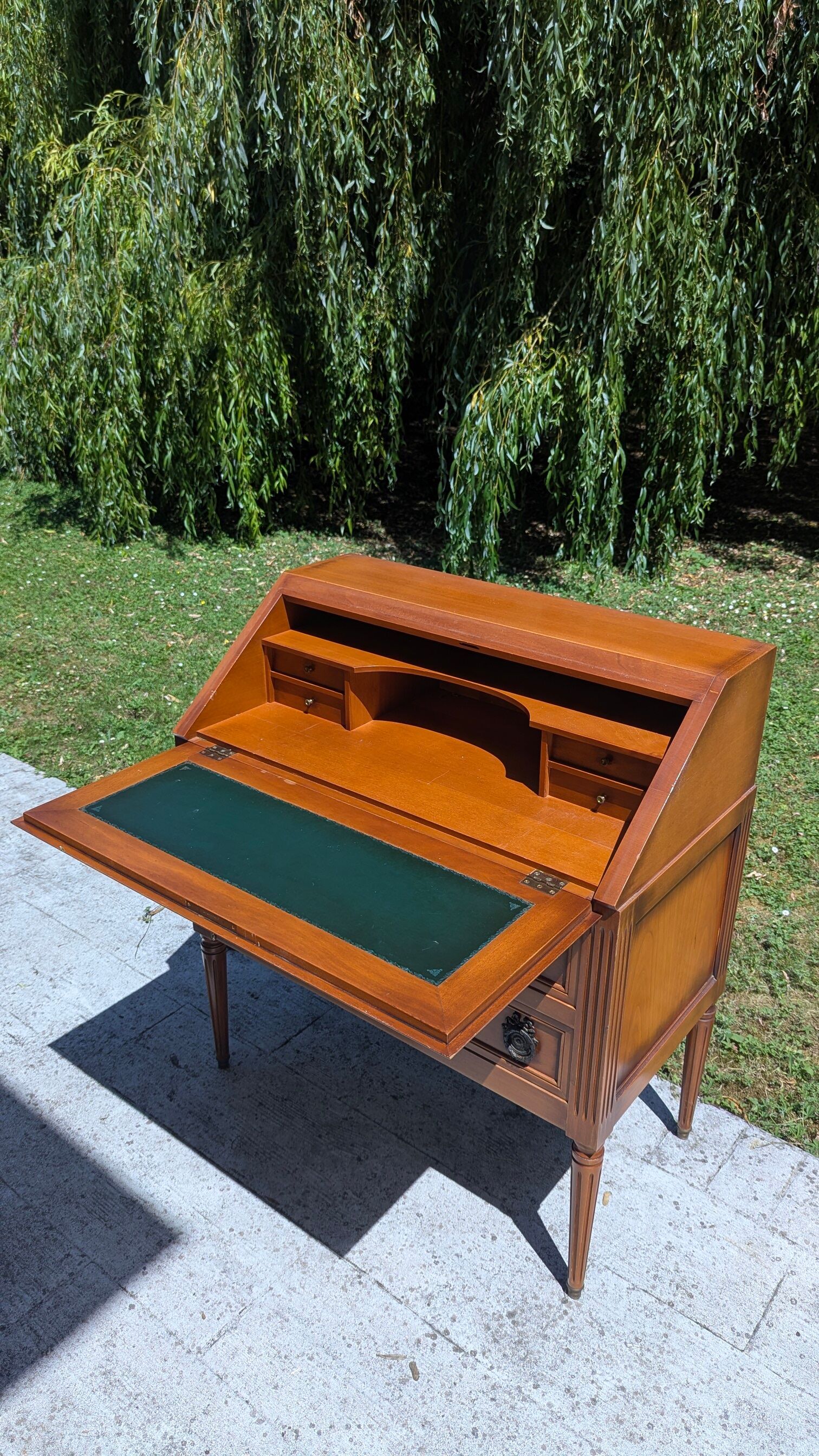 Slope secretary / Louis XVI style desk in wood – Very good condition