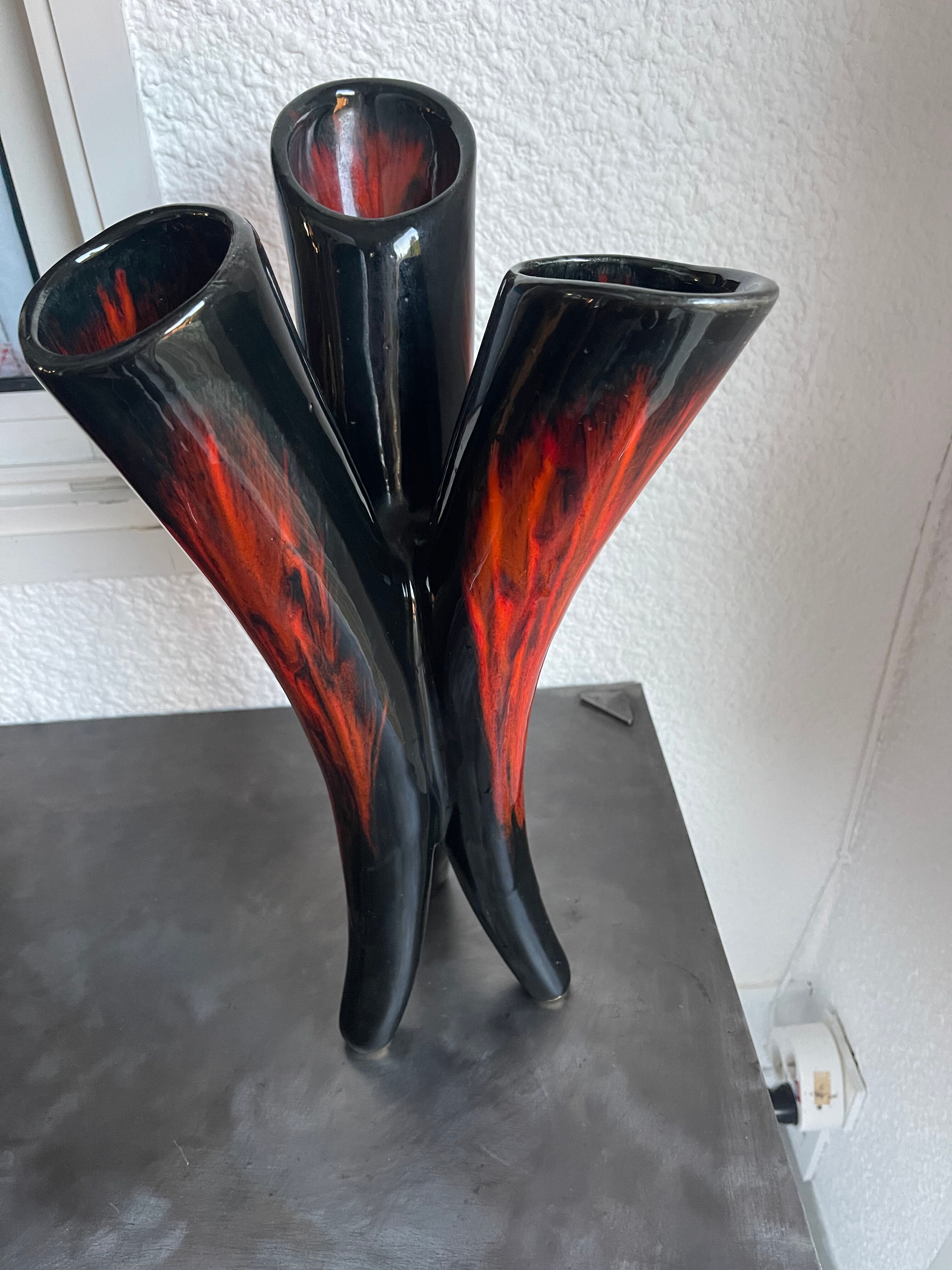 Tripod vase 60s Vallauris