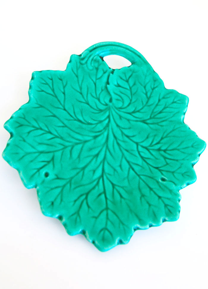 Set of 10 plates leaves in old slurry from Germany