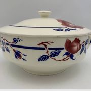 Antique French earthenware soup tureen K & G Lunéville, "Chantal" model