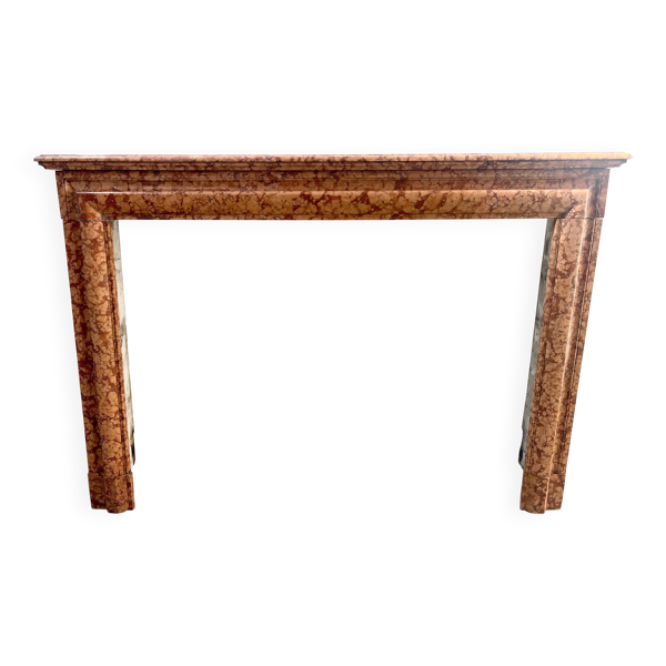Cheminée de style Louis XIV en marbre de breche moucheté XIX siècle