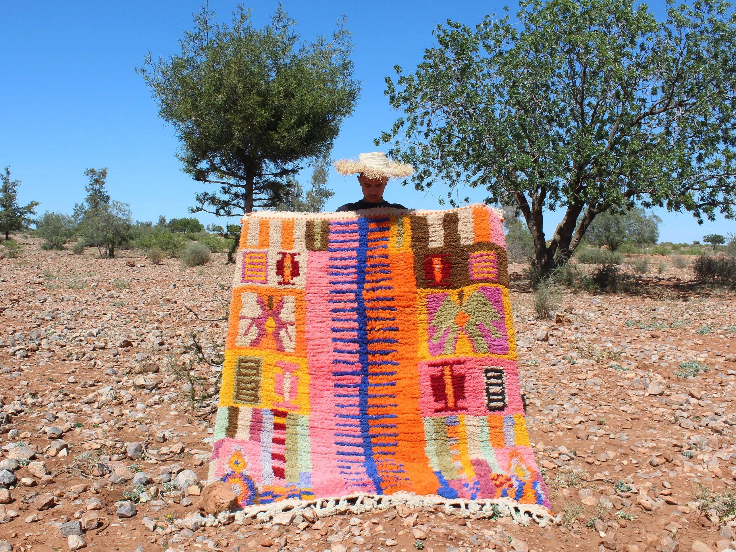 Moroccan rug in natural wool 3 x 2 m
