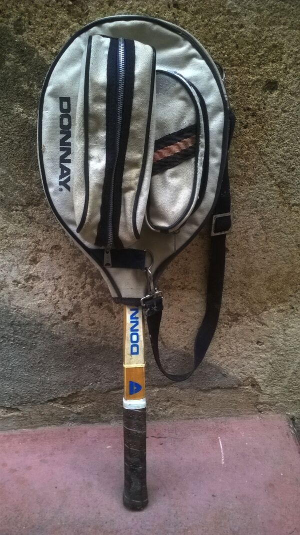 Raquette de tennis vintage