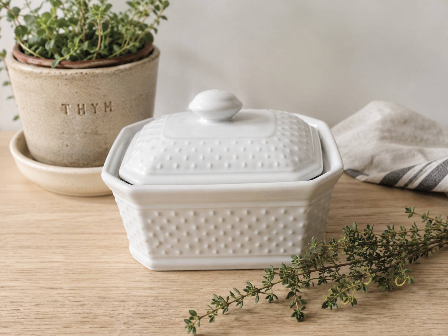 Small white porcelain terrine Geneviève Lethu – graphic relief
