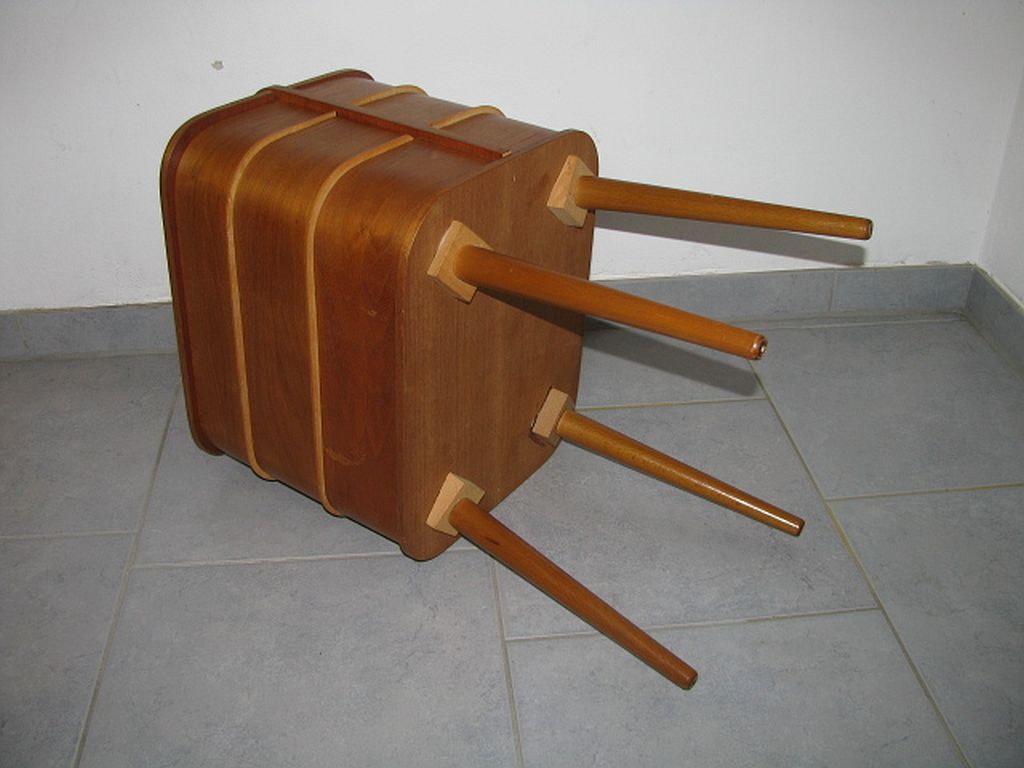 Travailleuse en teck asystent 1960/70s