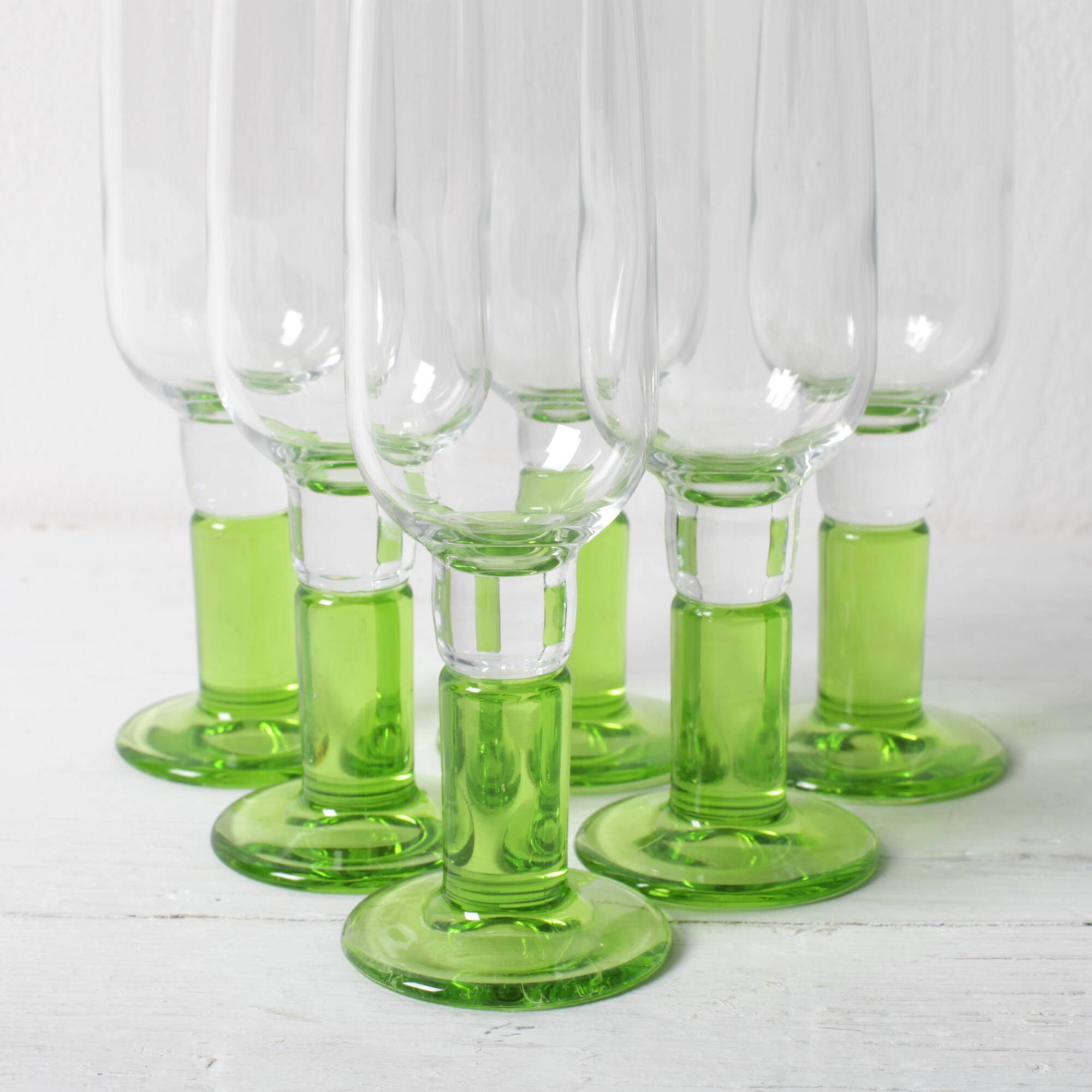Set of 6 Limoncino Sherry Glasses / Green Sorbetto Stemware /Bormioli Rocco