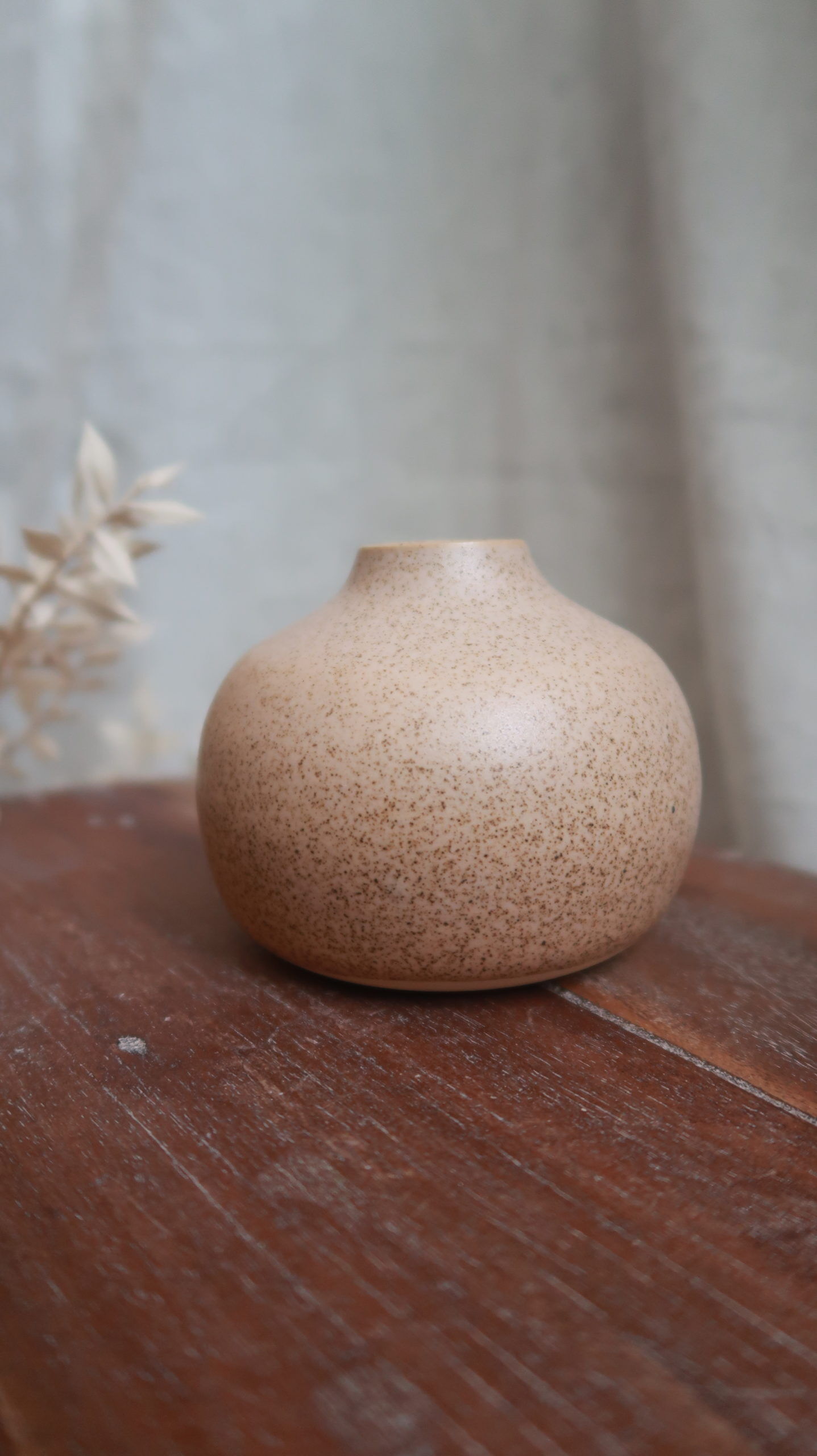 Vase roundy neck speckled - vagabonde creation