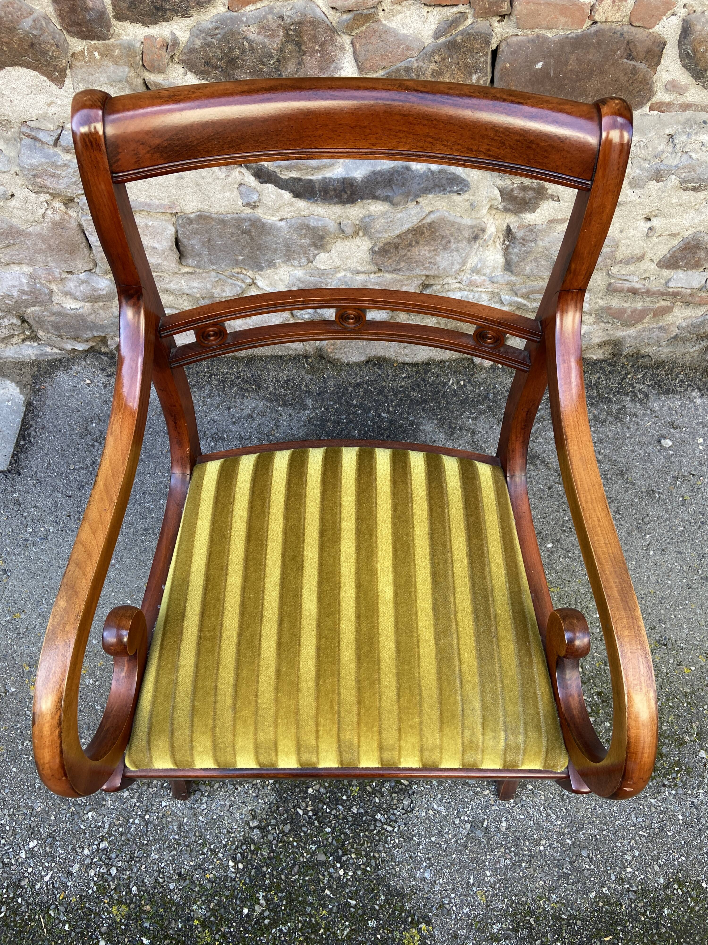 English-style office chair with a cross in mahogany.