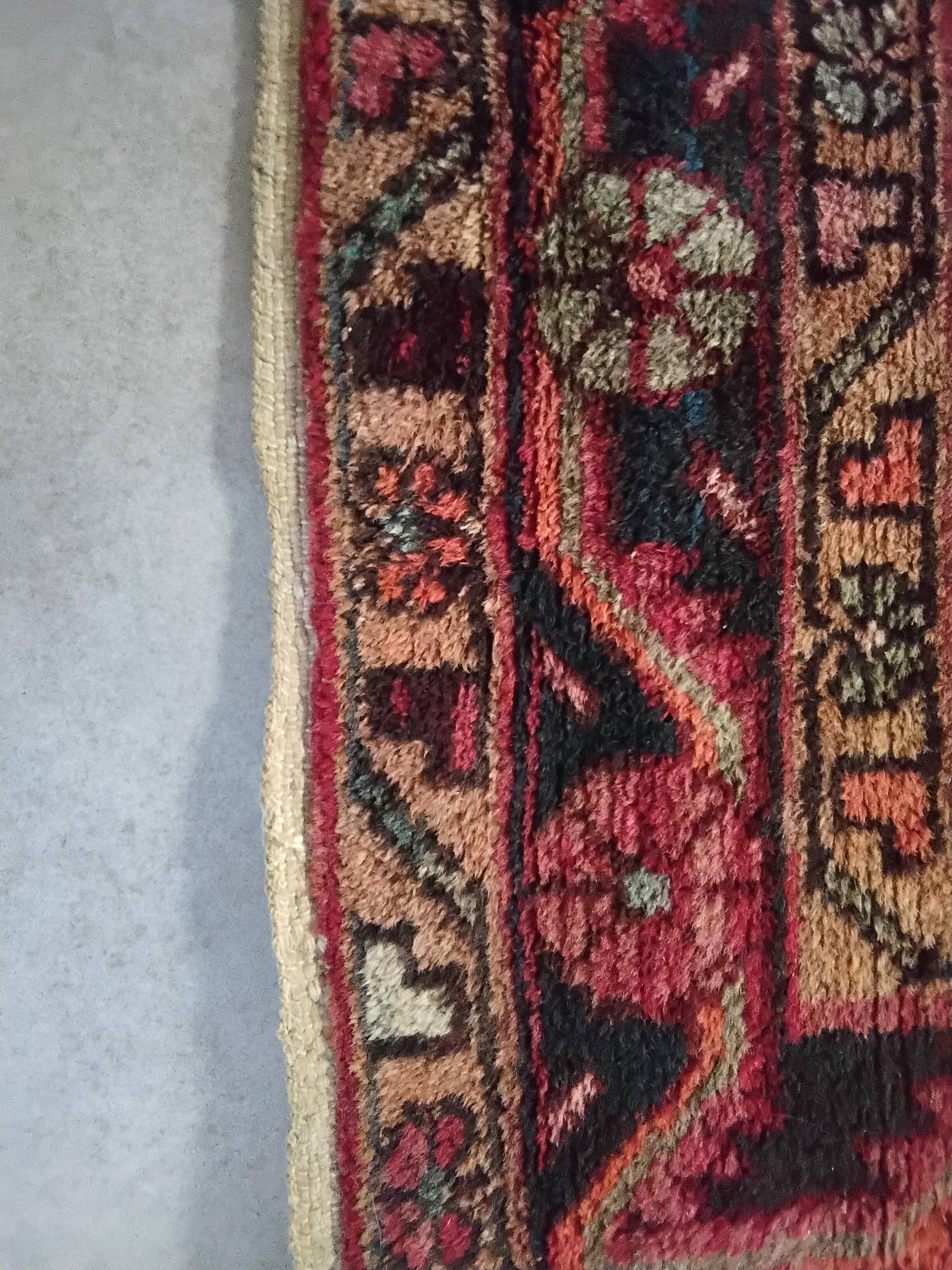 Grand Persian Carpet Hamadan – Floral "All-Over" Design – 202 x 116 cm