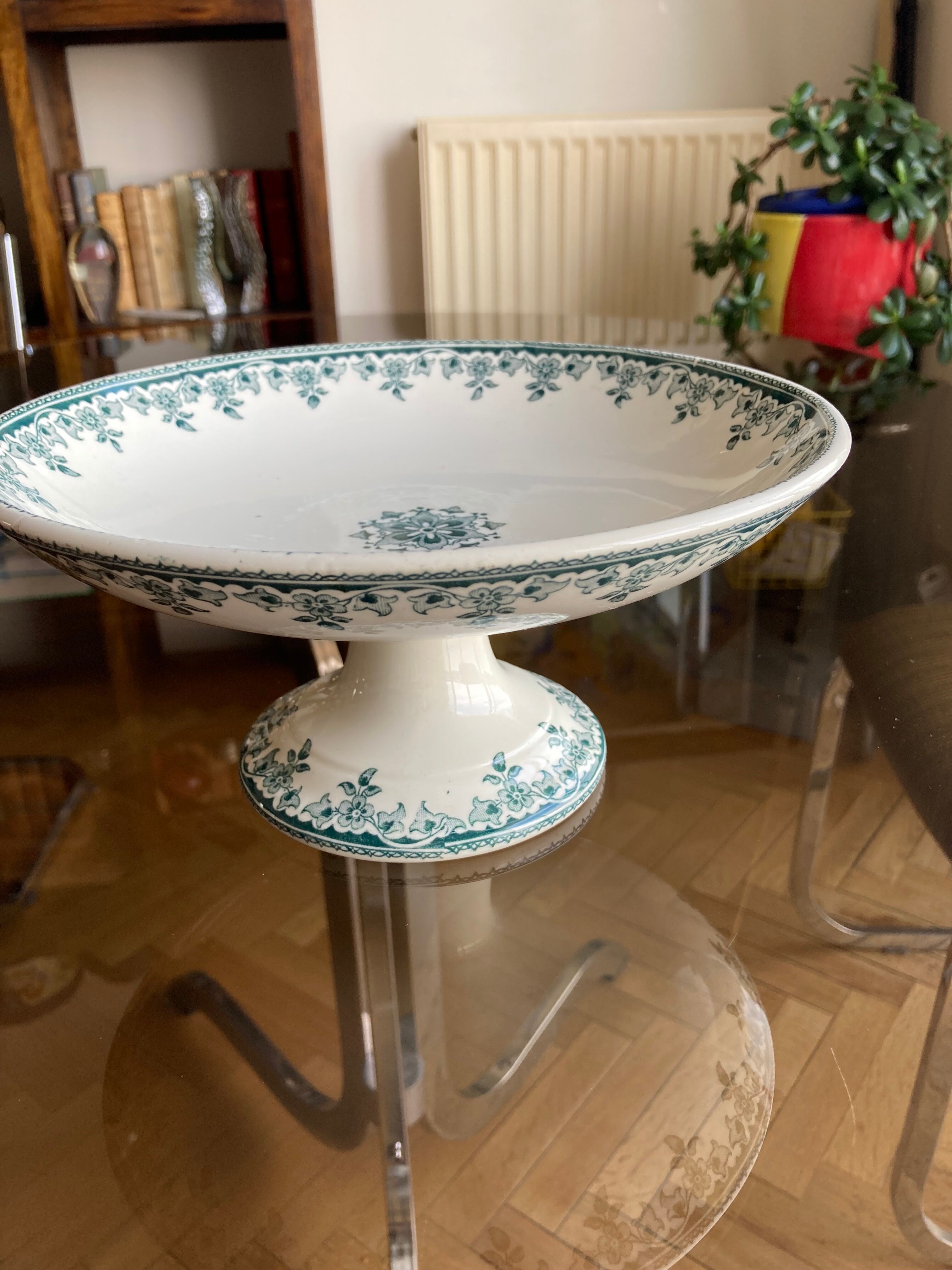 Présentoir à gâteaux vintage