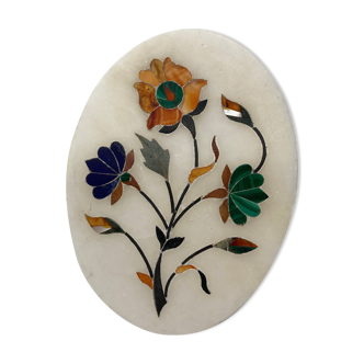 White marble box with floral decoration