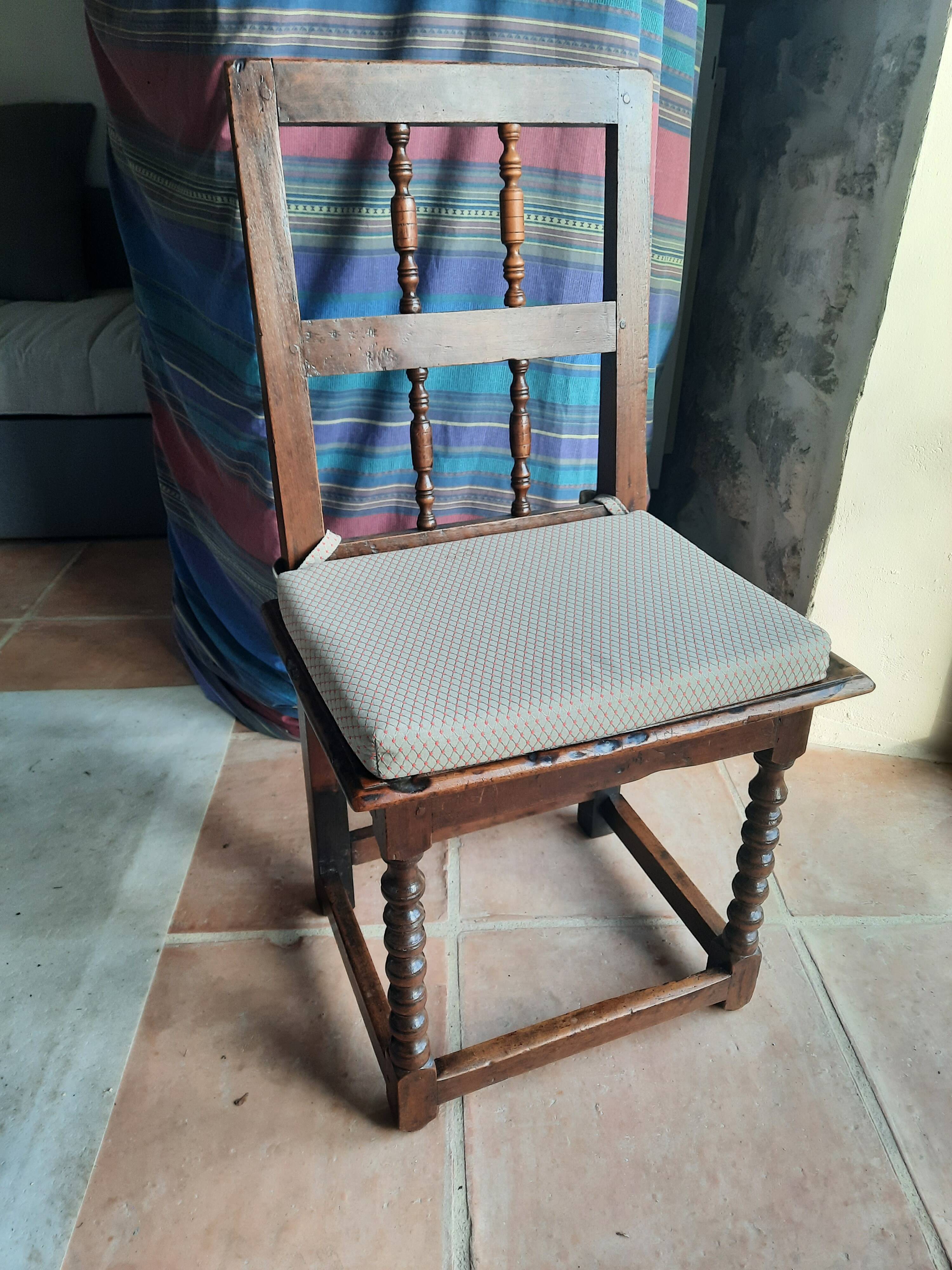 Set of 6 antique hazelwood chairs, 17th–18th century