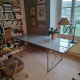 Table Moment du designer Niels Gammelgaard pour Ikea