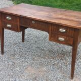 Solid oak desk from the 1930s with spindle legs
