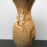 Vase Vallauris céramique beige décor fleurs ciselé vintage