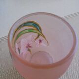 Verre a dent soufflé et émaillé, verre rose