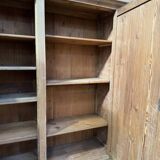 Large workshop wardrobe in pitch pine - Early 20th century