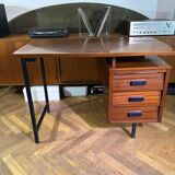 Desk Pierre Paulin model CM172