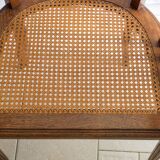 Fauteuil et tabouret anciens assise cannée et pieds cannelés