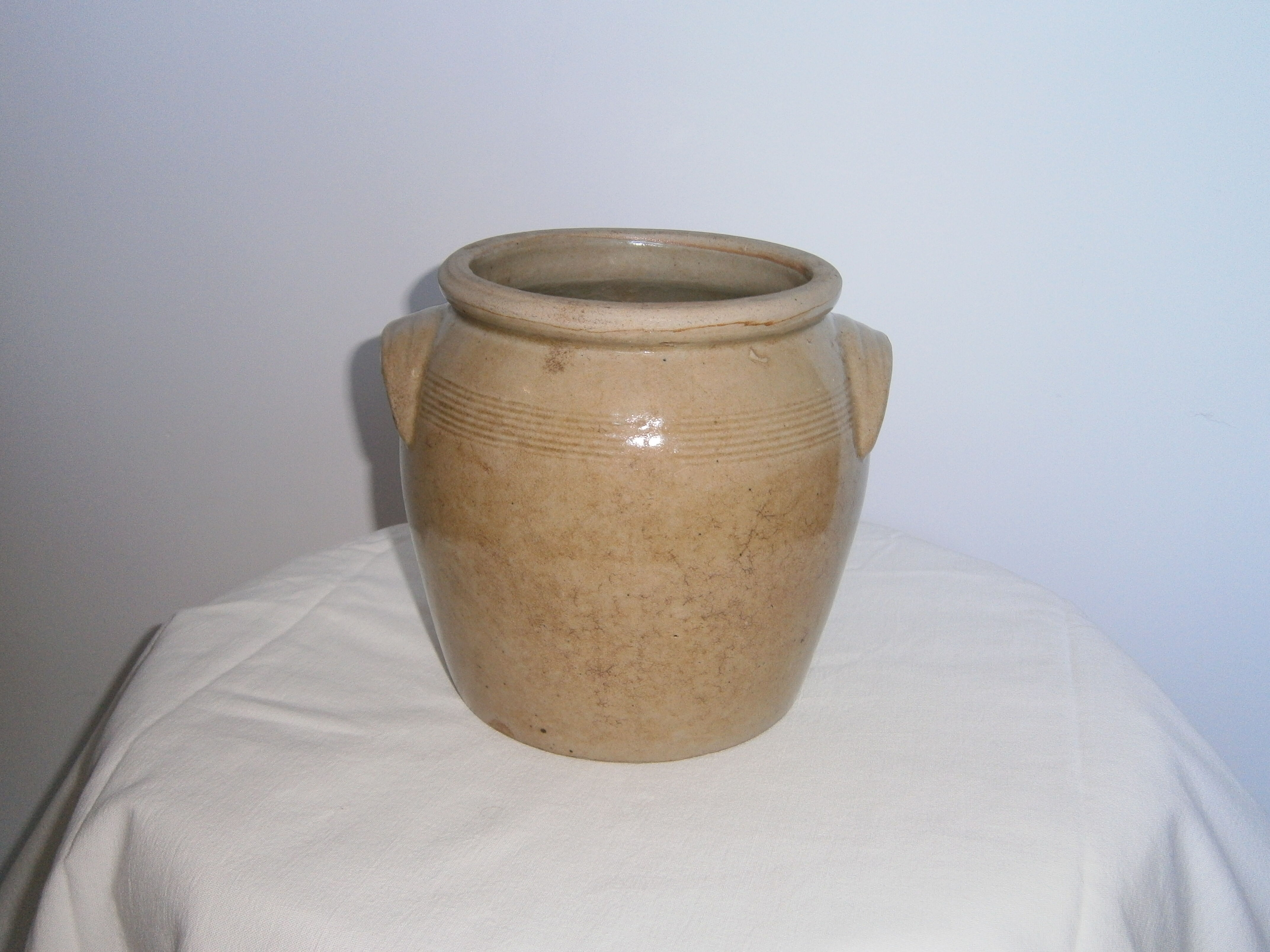 Sandstone pot