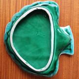 Empty pocket ceramic shell shape