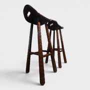 Lot de 2 tabourets brutalistes en bois massif taillé main