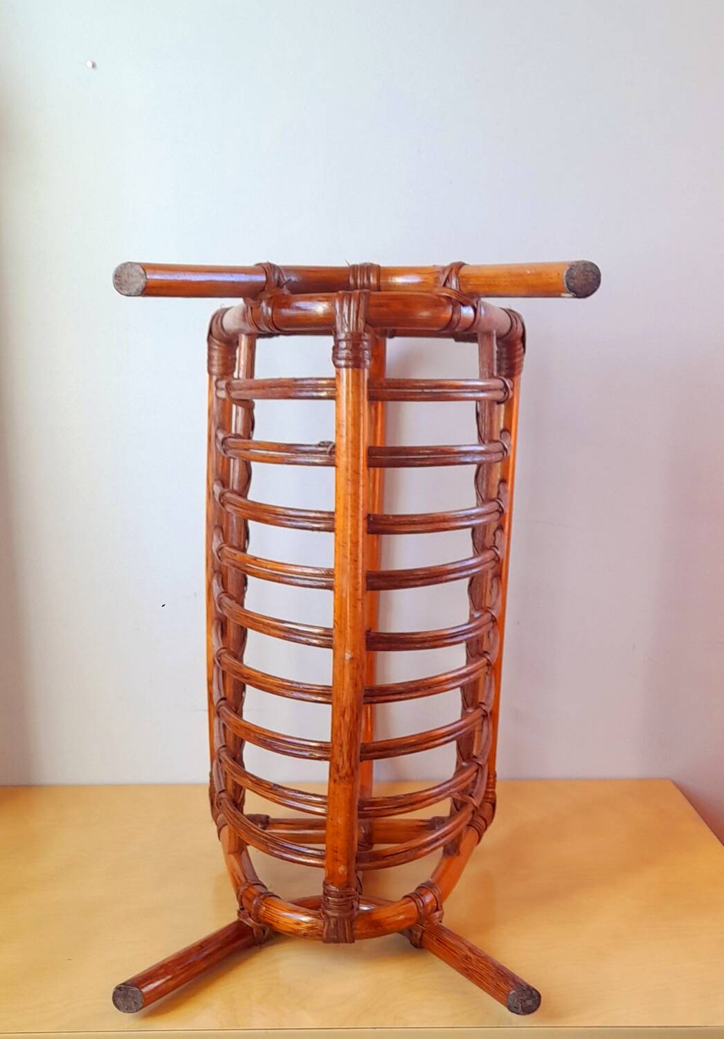 Rattan magazine rack 60s