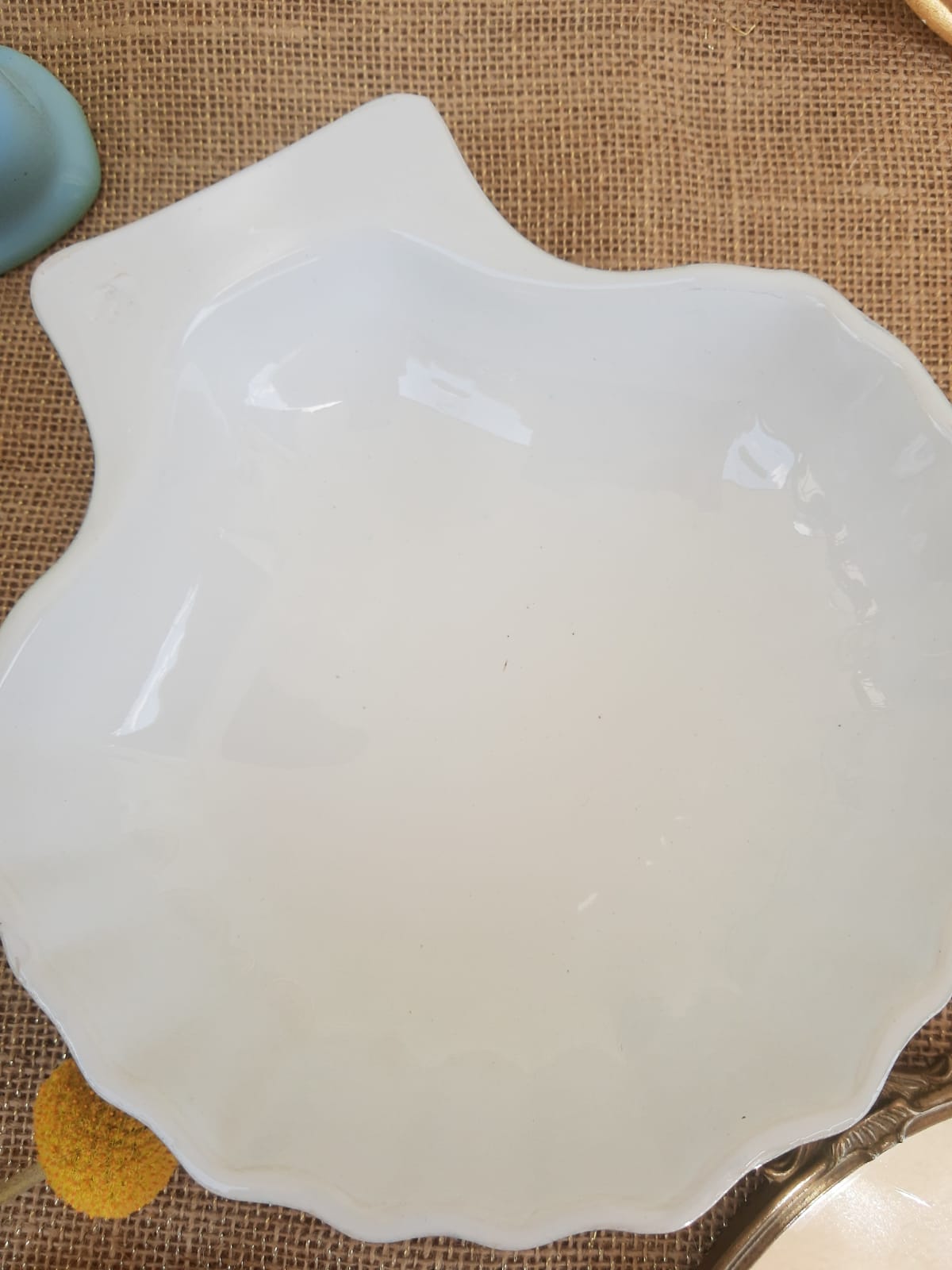 Oven dish in the shape of a blue scallop shell - Vintage