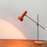 Minimalist table lamp