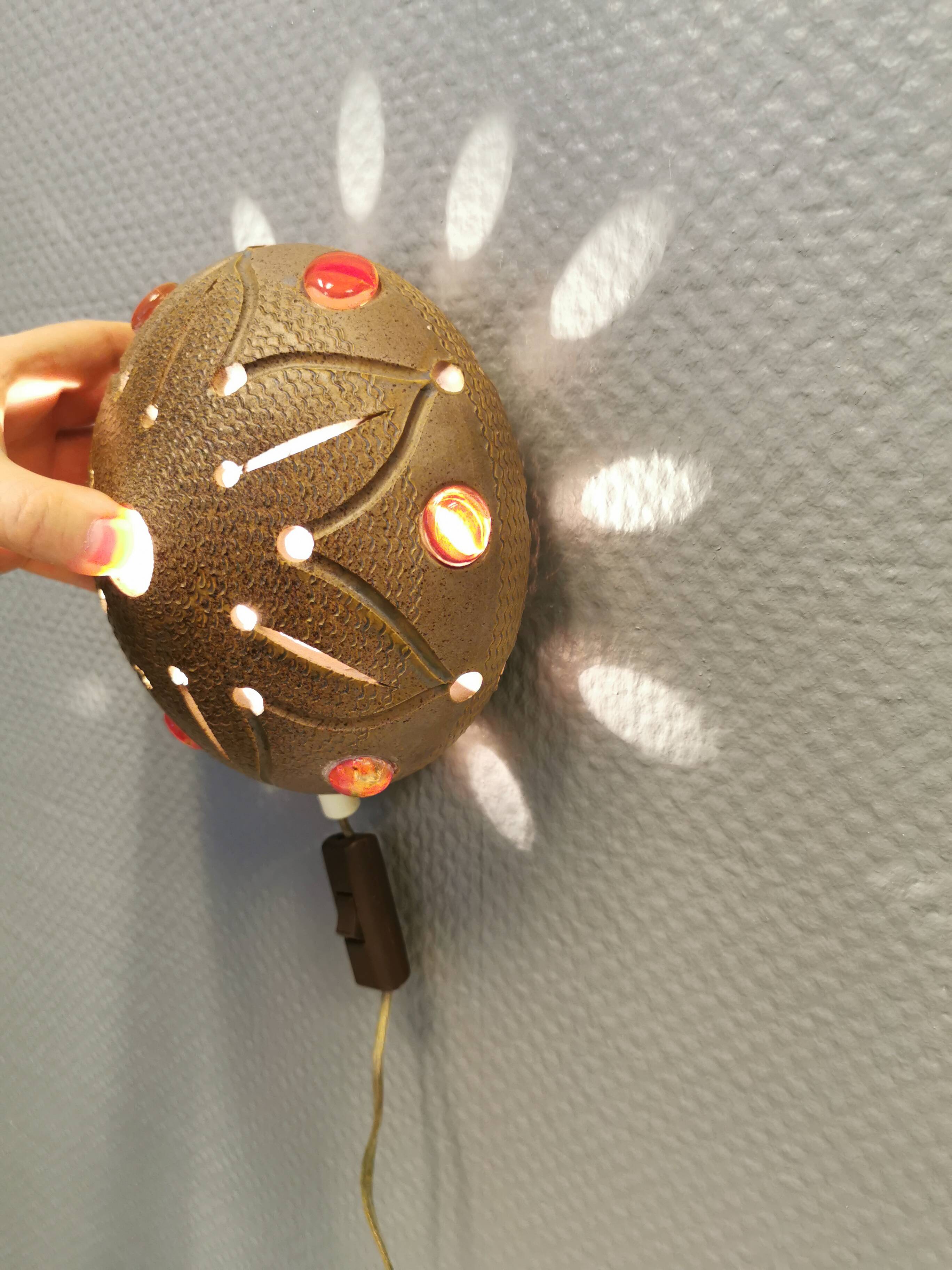 Small ceramic wall lamp (can also be used as a table lamp) space age style. Danish 1970s