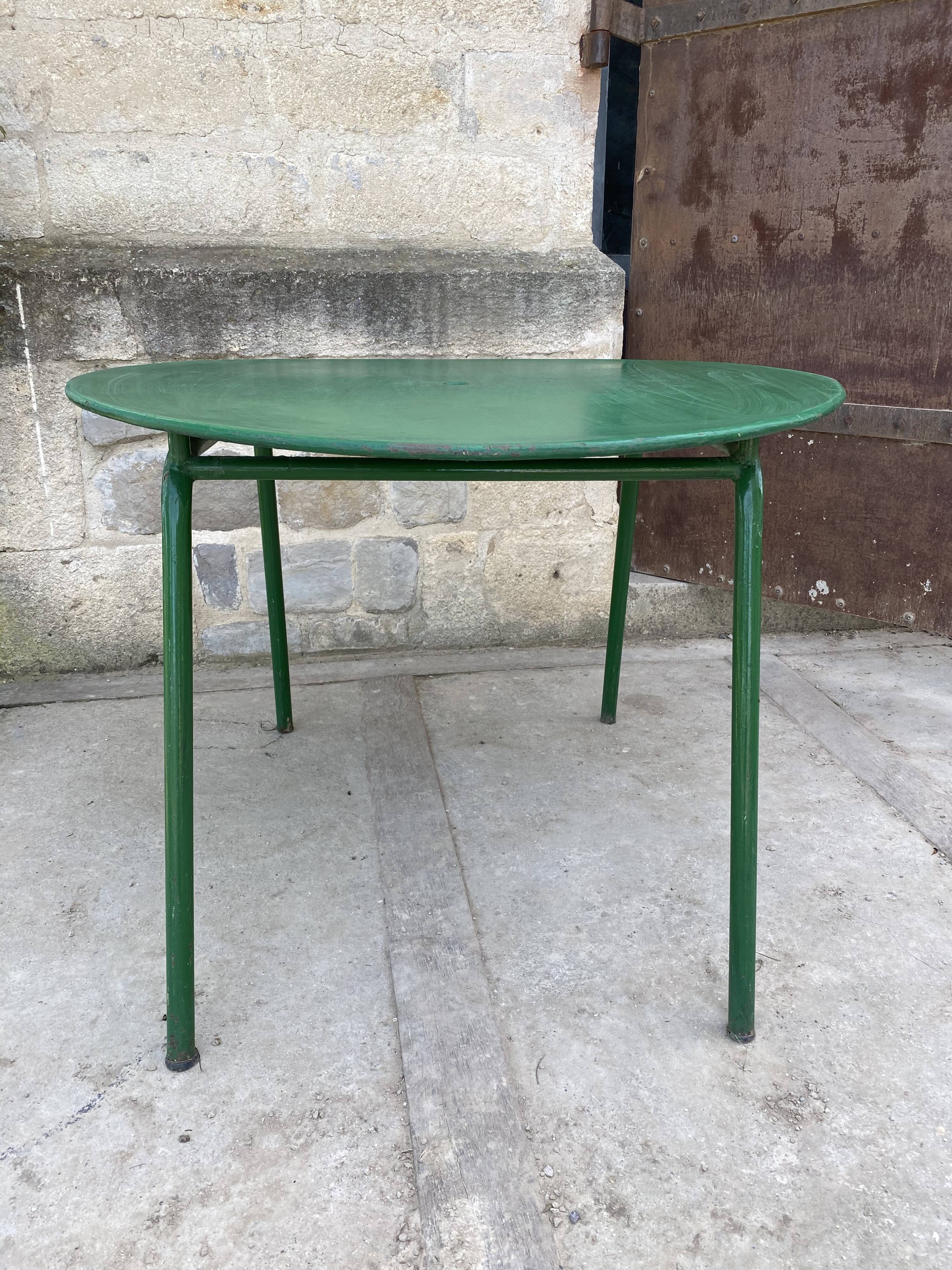 Garden metal round table 1960
