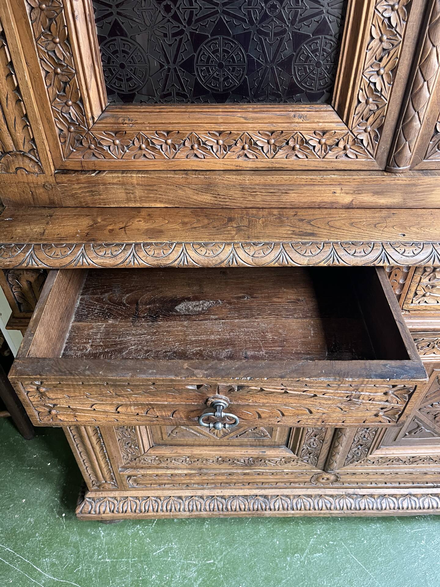 4-door sideboard