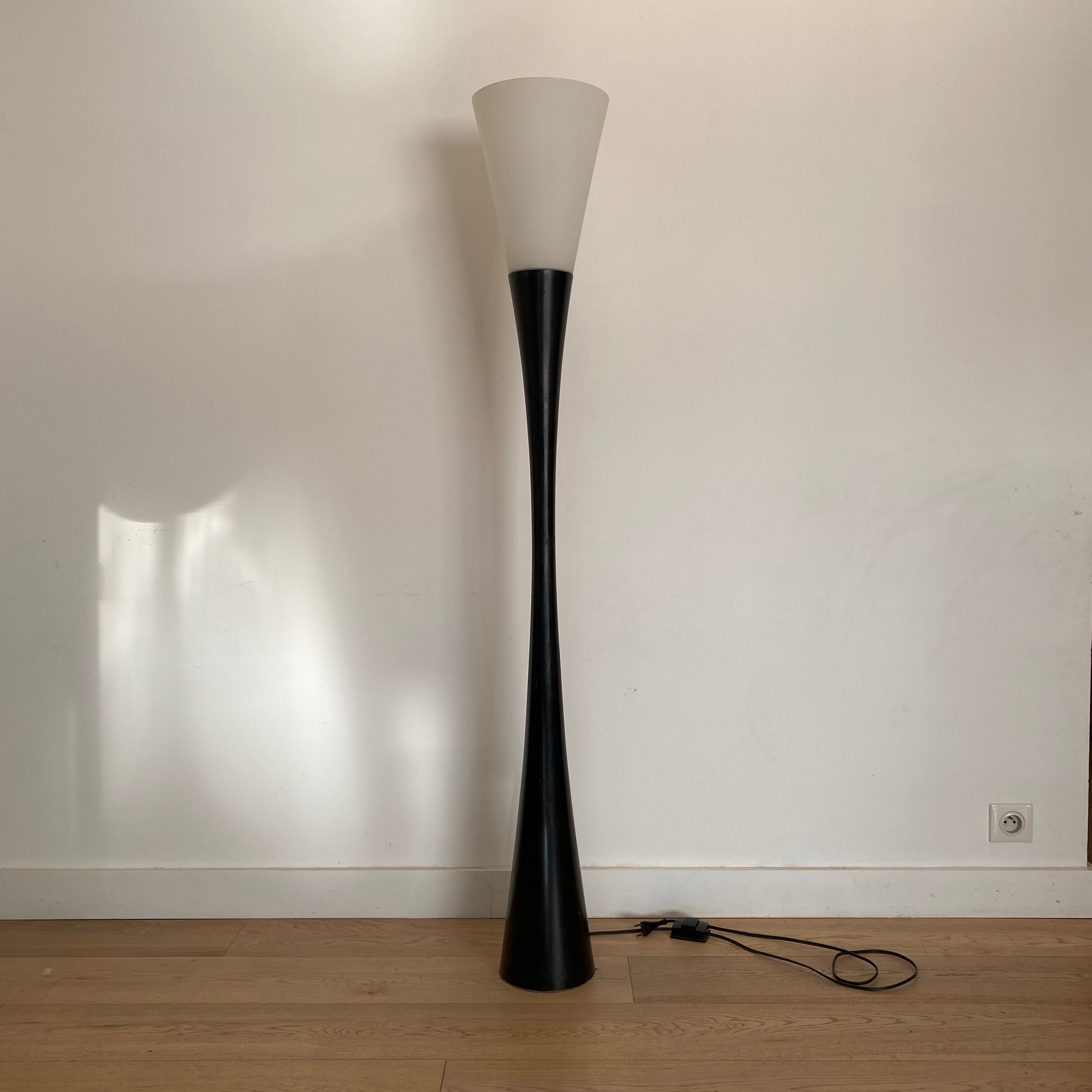 J1 floor lamp called "Diabolo" by Joseph-andré Motte for Disderot France 1958