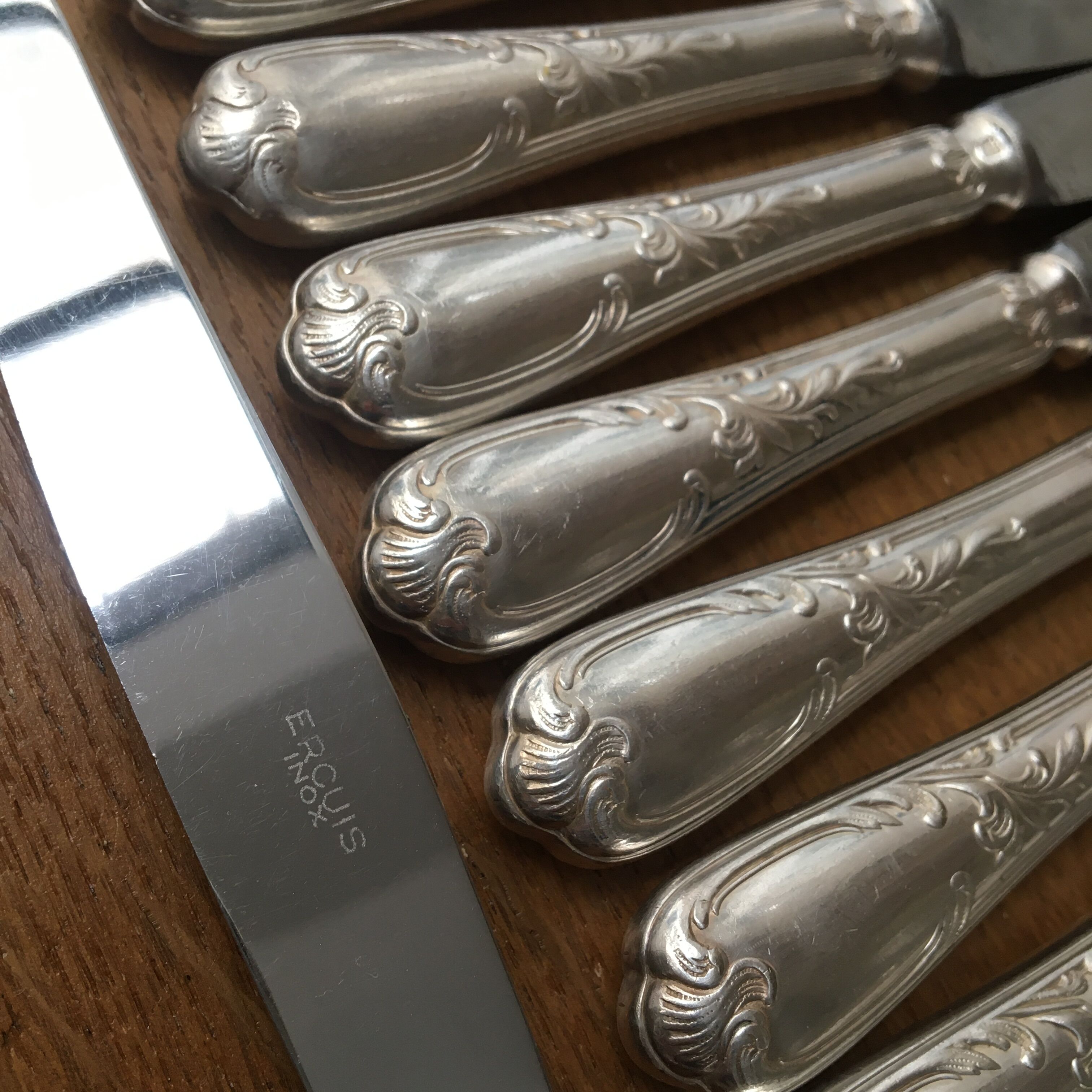 12 dessert knives Ercuis model Barry